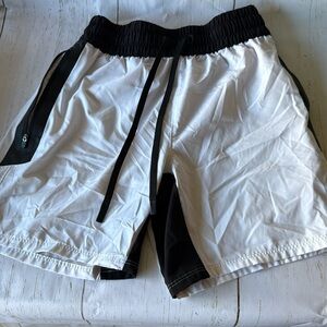 Men’s small sports illustrated brand stretch shorts black/white elastic 7 inch